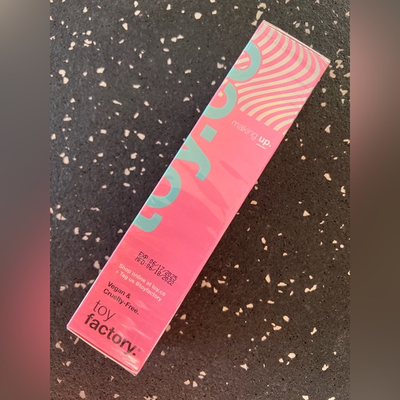 TOY FACTORY | Superset Hyaluronic Acid Setting Spray 100mL - Picture 6 of 8